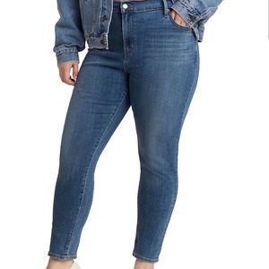 Plus size Levi 721 High Rise Skinny Jeans size 26w